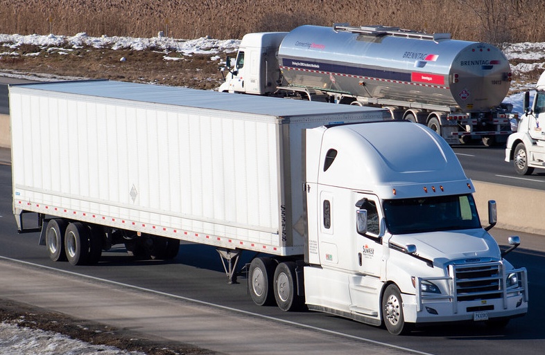 delivering-excellence-with-sunrise-freight-systems-1